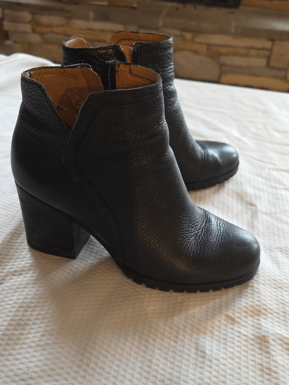 Franco Sarto heeled ankle leather booties!6.5